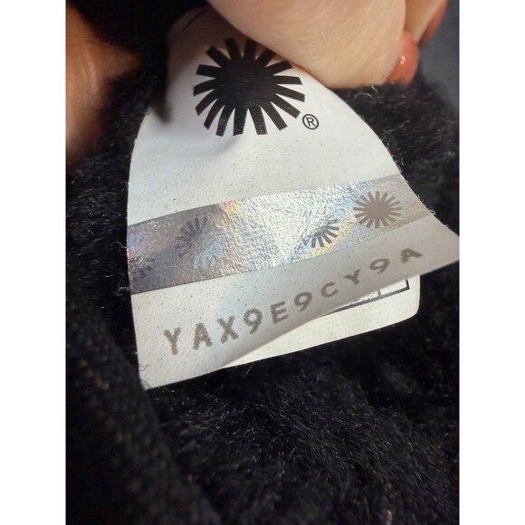 Ugg Classic II Weather Short Black Suede Boots Kids Sz 1 - Picture 7 of 8